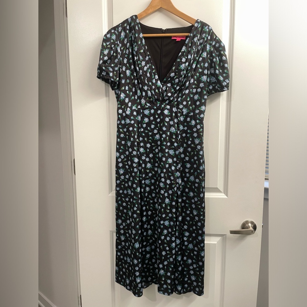 Betsey Johnson Women’s Black/Blue Floral Satin Midi Dress - Size 8